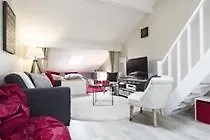 Duplex Cosy Hyper Centre 아파트 *